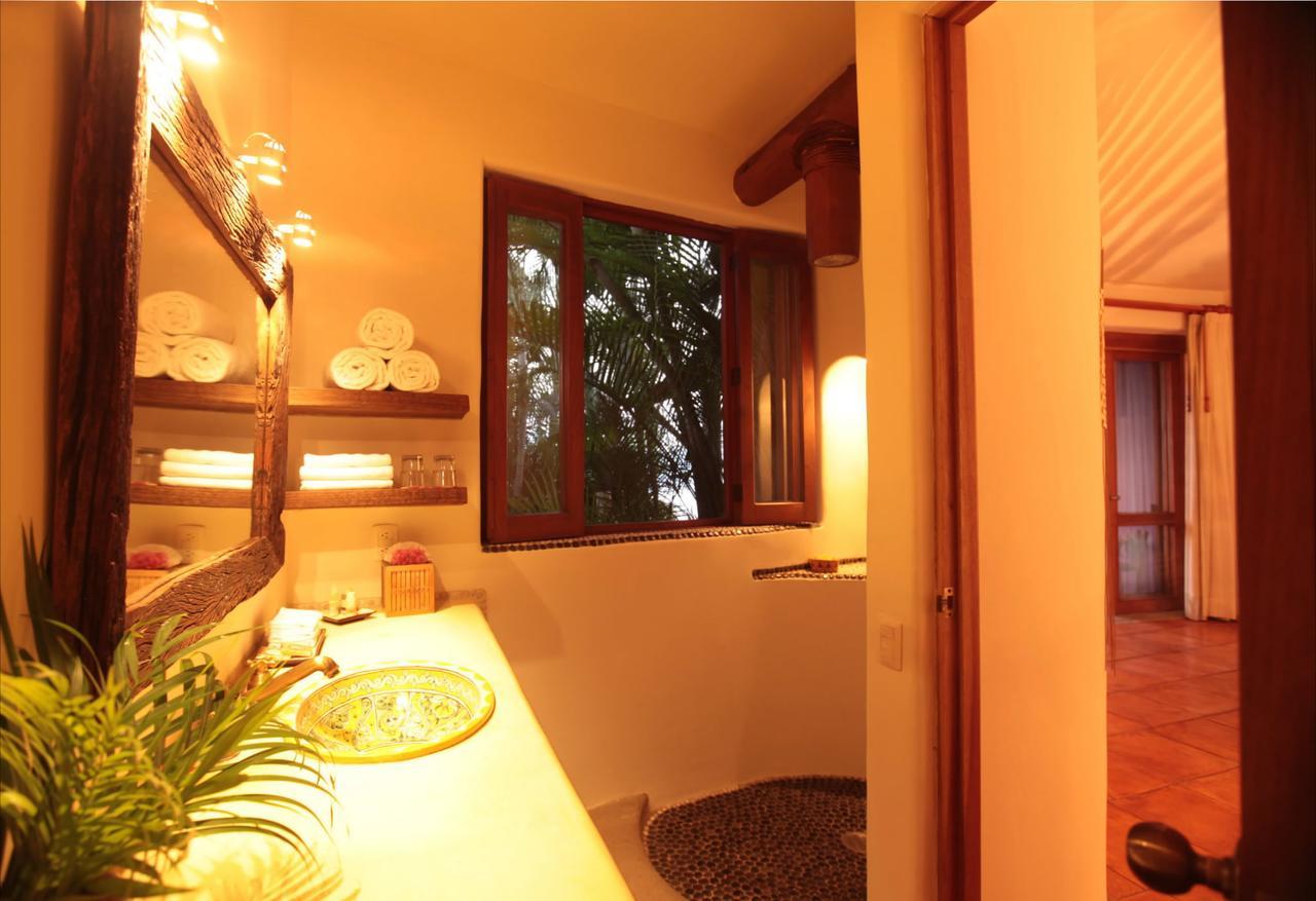 Amuleto Hotell Ixtapa  Exteriör bild