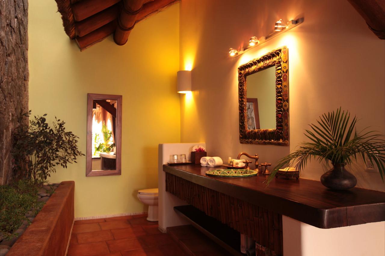 Amuleto Hotell Ixtapa  Exteriör bild
