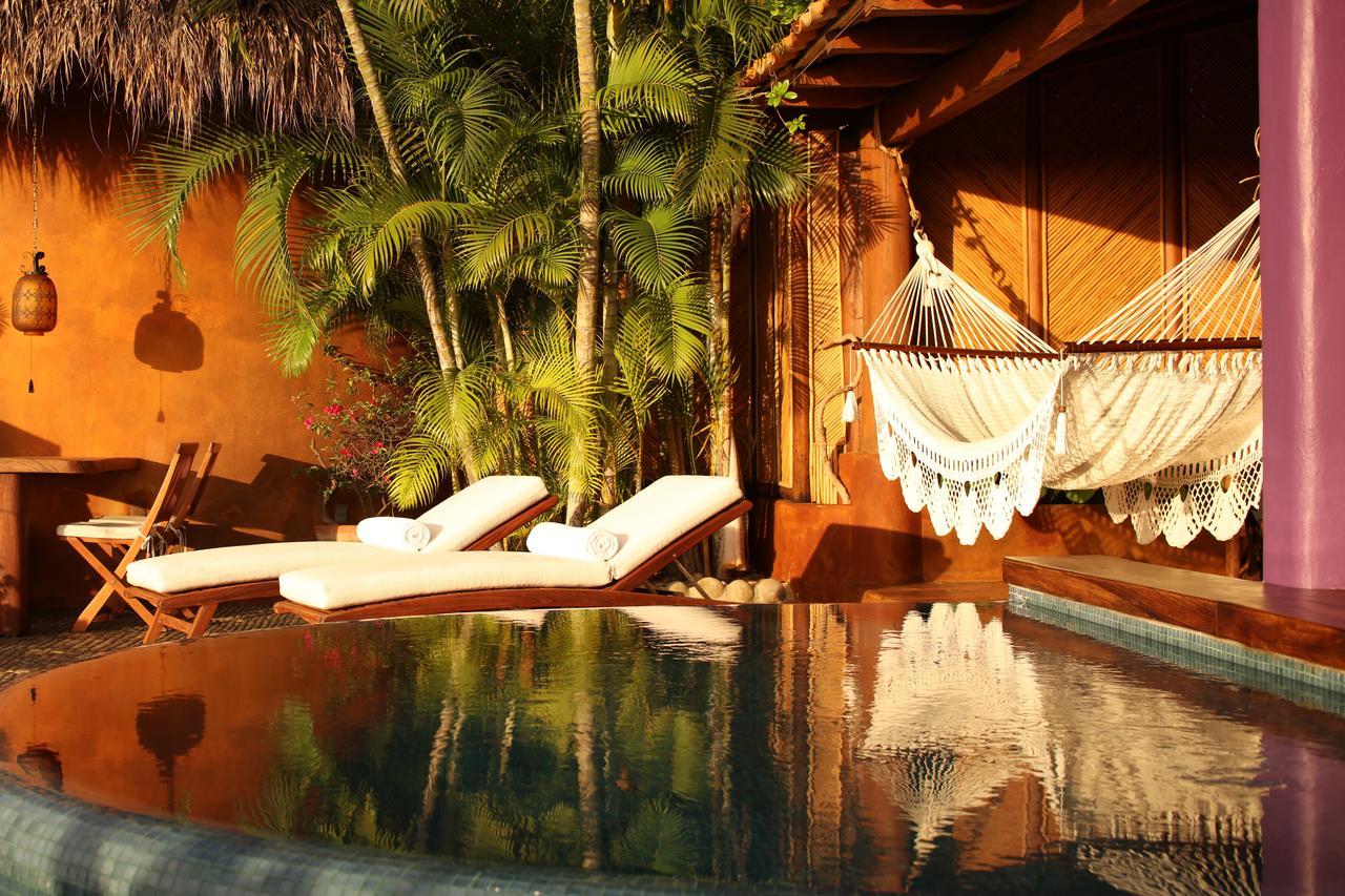 Amuleto Hotell Ixtapa  Exteriör bild