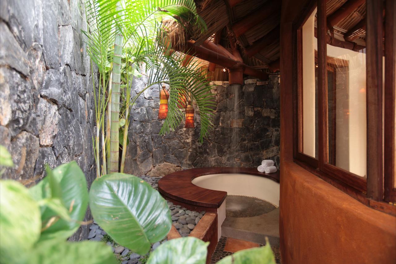 Amuleto Hotell Ixtapa  Exteriör bild