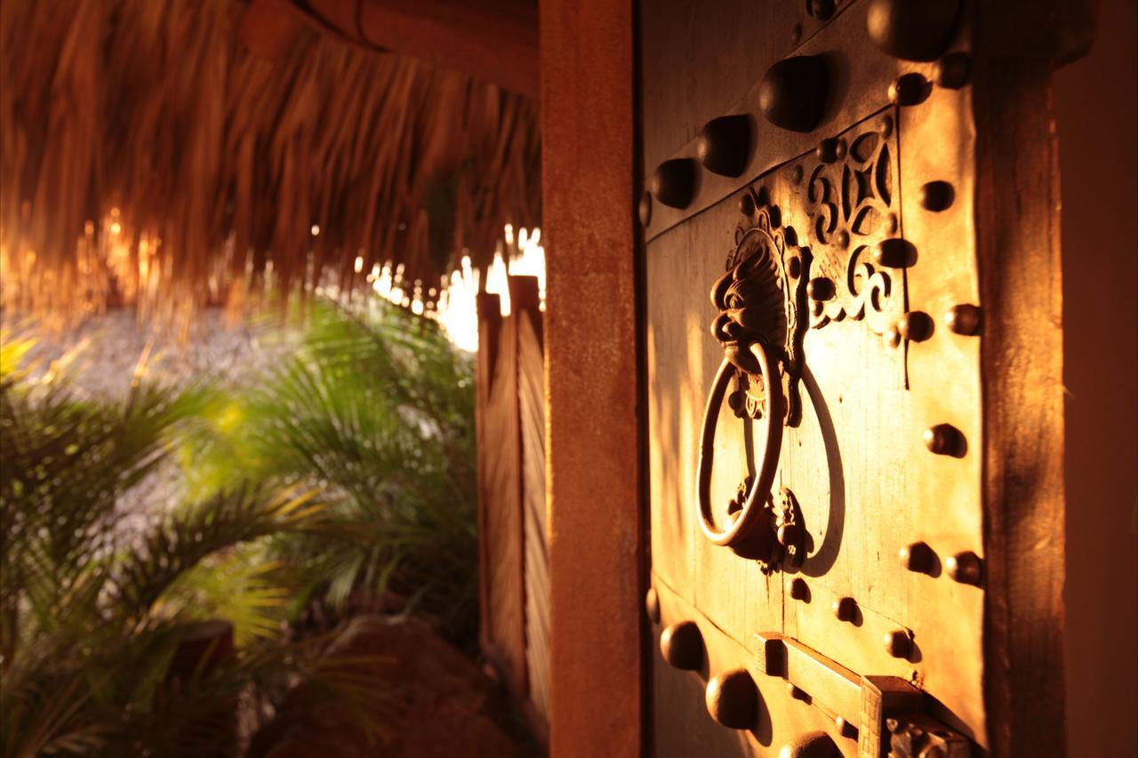 Amuleto Hotell Ixtapa  Exteriör bild
